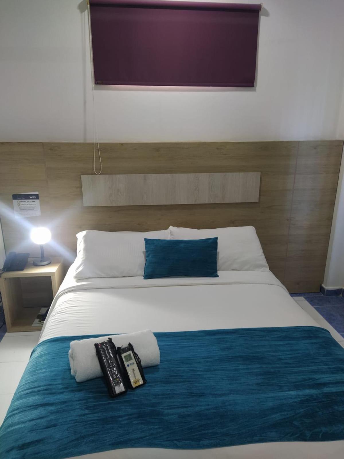 Hotel La Casa 1 มอนเตริอา ภายนอก รูปภาพ
