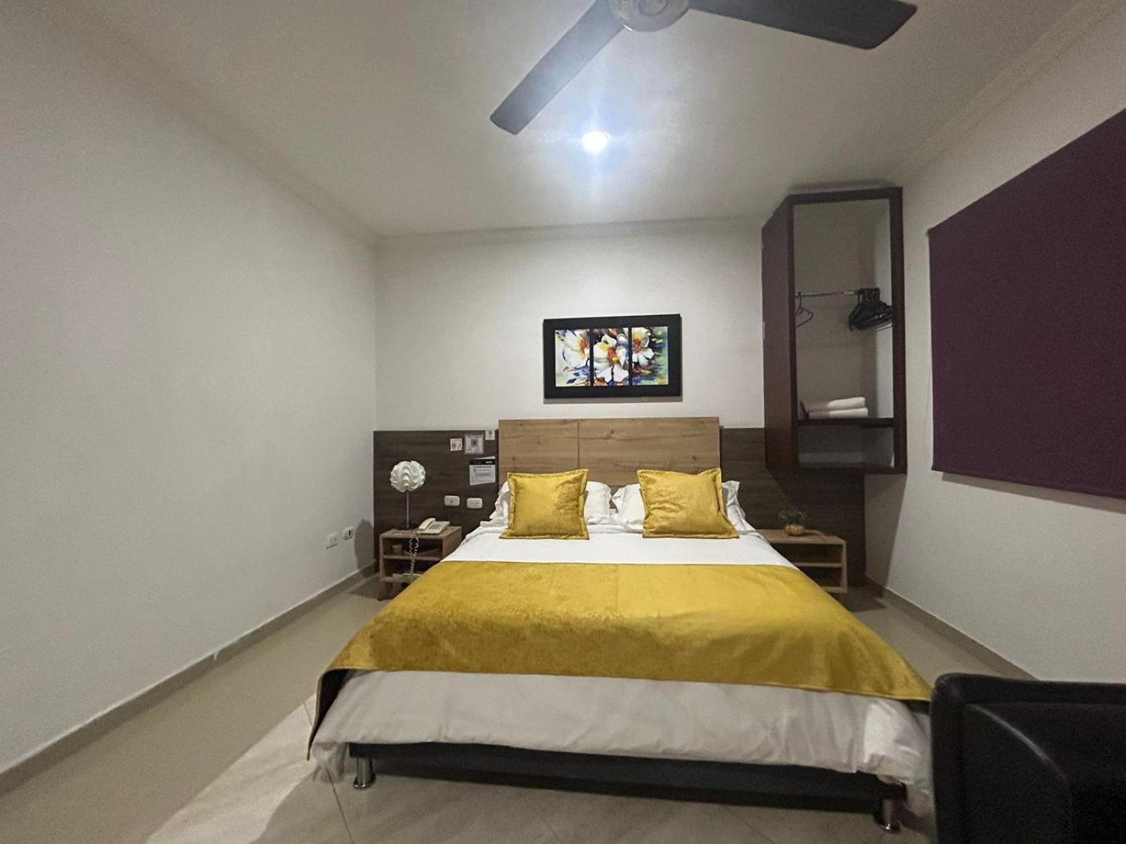 Hotel La Casa 1 มอนเตริอา ภายนอก รูปภาพ